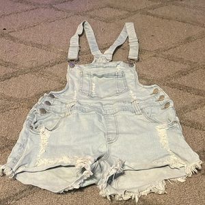 Women’s light jean Overalls.
